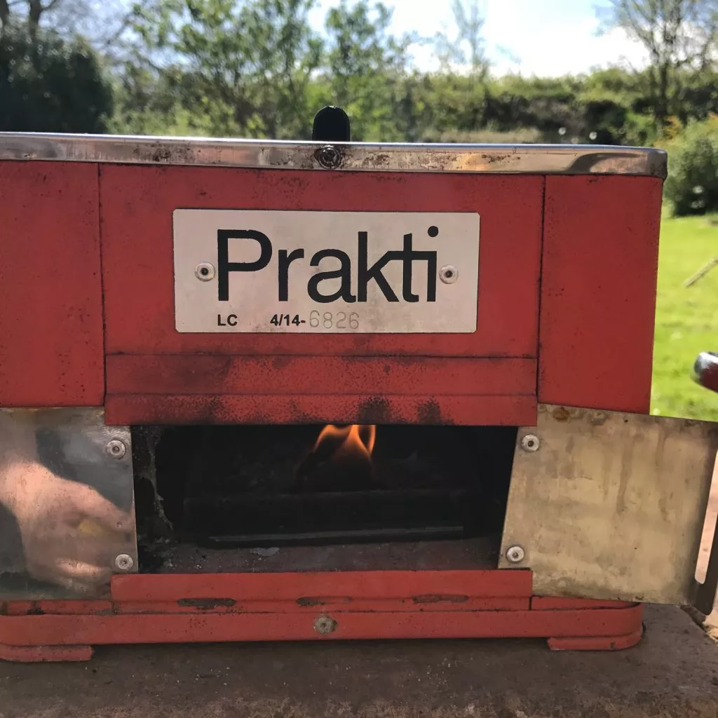 Prakti Stove